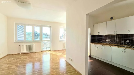 Pronájem bytu 3+kk 70 m² Pod Pekařkou, Praha - Podolí
