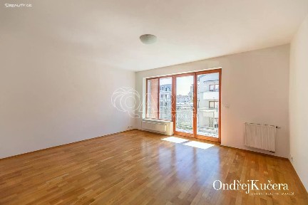Pronájem bytu 2+kk 66 m² Heinemannova, Praha - Dejvice