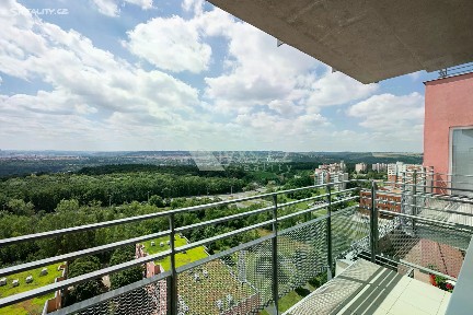 Pronájem bytu 3+kk 72 m² Hnězdenská, Praha - Troja