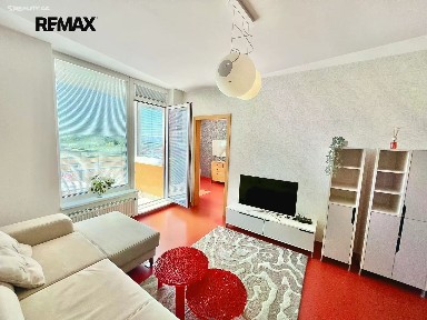 Pronájem bytu 2+kk 50 m² Hnězdenská, Praha - Troja