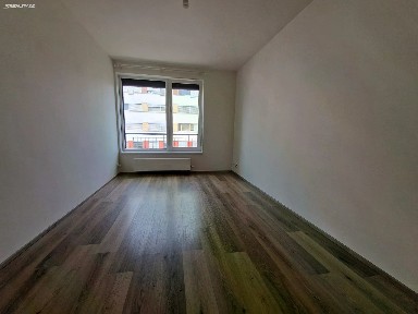 Pronájem bytu 2+kk 58 m² Mezi Vodami, Praha - Modřany