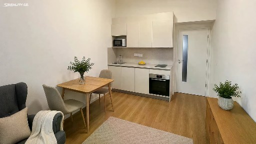 Pronájem bytu 2+kk 33 m² Staropramenná, Praha - Smíchov