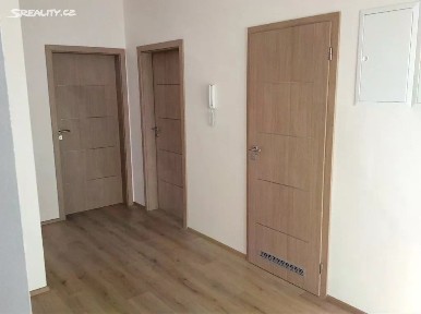 Pronájem bytu 3+kk 87 m² Pavla Beneše, Praha - Letňany
