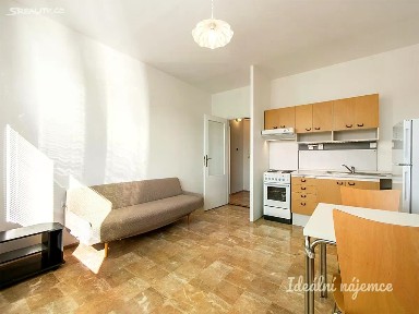 Pronájem bytu 2+kk 42 m² U Botiče, Praha - Michle