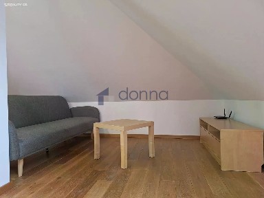 Pronájem bytu 2+kk 72 m² Rektorská, Praha - Malešice