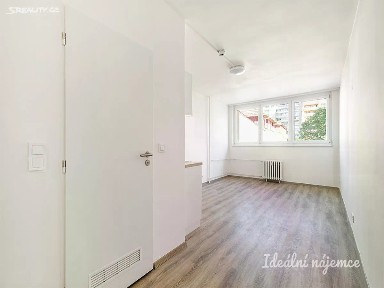Pronájem bytu 1+kk 24 m² Děčínská, Praha - Střížkov