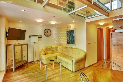 Pronájem bytu 3+kk 85 m² Hellichova, Praha - Malá Strana