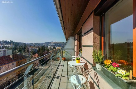 Pronájem bytu 1+kk 55 m² Dvorecká, Praha - Podolí