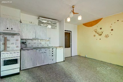 Pronájem bytu 1+kk 33 m² Otradovická, Praha - Kamýk