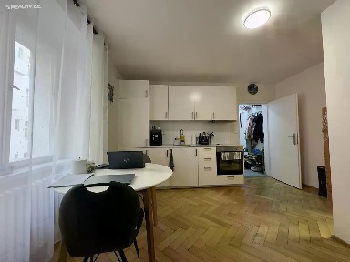 Pronájem bytu 2+kk 40 m² Podskalská, Praha - Nové Město