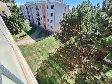 Pronájem bytu 3+1 75 m² Stehlíkova, Praha - Suchdol