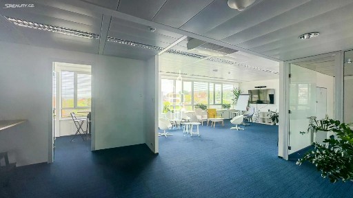 Pronájem kanceláře 281 m²