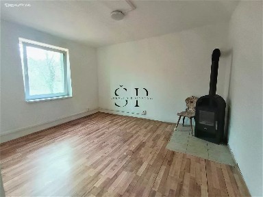 Pronájem bytu 1+kk 40 m²
