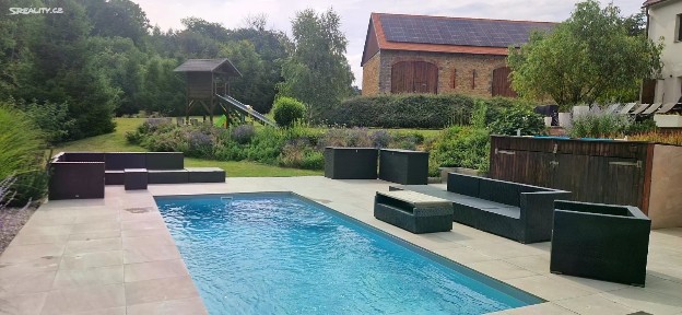 Prodej rodinného domu 600 m², pozemek 12576 m² Jestřebí