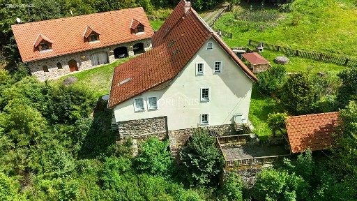 Prodej rodinného domu 600 m², pozemek 83559 m² Okounov - Oslovice