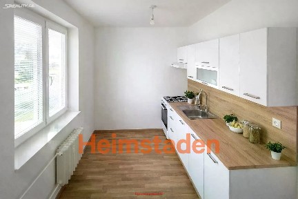 Pronájem bytu 2+1 49 m² Na Jízdárně, Ostrava - Moravská Ostrava