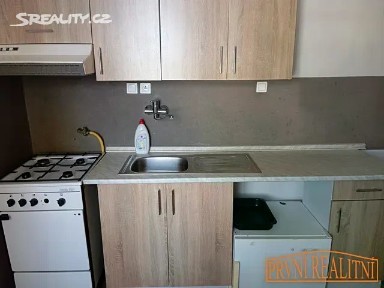 Bří Lužů, Uherský Brod