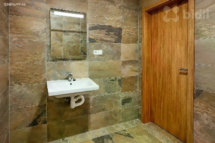 Pronájem bytu 3+kk 72 m² Tvarožná