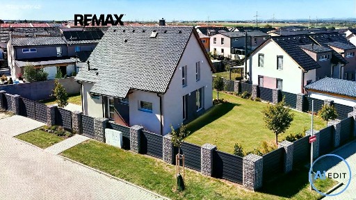 Přerovská, Nehvizdy