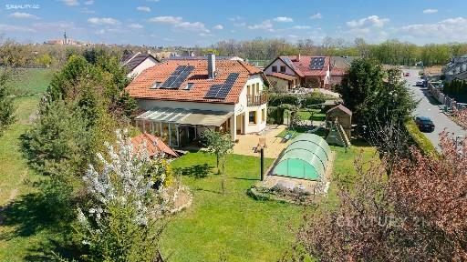Prodej rodinného domu 210 m², pozemek 1249 m² Jahodová, Hořín