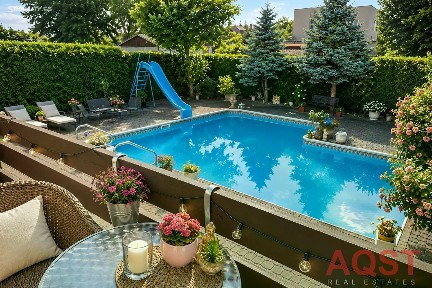 Prodej rodinného domu 272 m², pozemek 600 m² Zahradní, Mělnické Vtelno