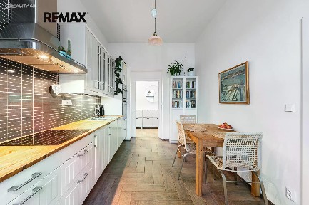 Prodej bytu 2+1 57 m² Bořivojova, Praha - Vinohrady