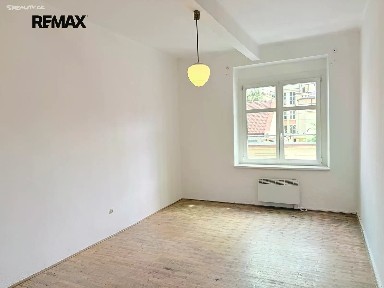 Prodej bytu 2+kk 38 m² Nuselská, Praha - Michle