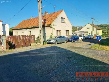 Prodej rodinného domu 180 m², pozemek 702 m² Kolmá, Chrást