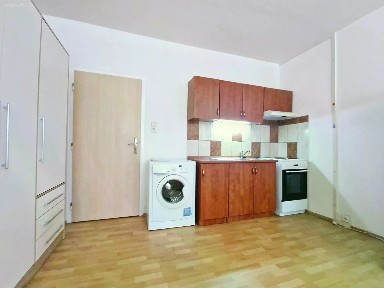 Prodej bytu 1+kk 37 m² Pod Morávií, Kopřivnice
