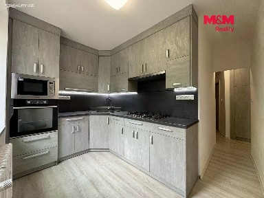 Prodej bytu 3+1 69 m² Podroužkova, Ostrava - Poruba