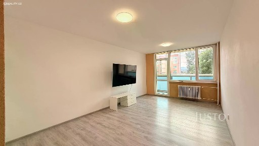 Pronájem bytu 1+1 34 m² Nad Školou, Liberec - Liberec XXX-Vratislavice nad Nisou