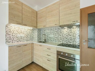 Pronájem bytu 2+kk 69 m² Cedrová, Jesenice