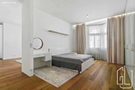 Pronájem bytu 3+kk 109 m² Laubova, Praha - Vinohrady