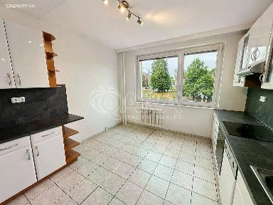 Pronájem bytu 3+1 77 m² Vybíralova, Praha - Černý Most