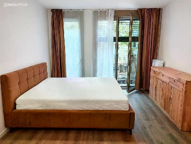Pronájem bytu 1+1 39 m² V domově, Praha - Žižkov