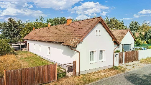 Prodej rodinného domu 170 m², pozemek 990 m² Hlavečník