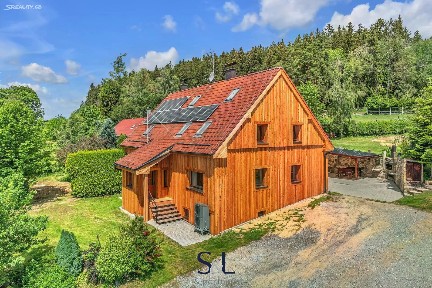 Prodej vícegeneračního domu 200 m², pozemek 26844 m² Horní Planá - Pernek