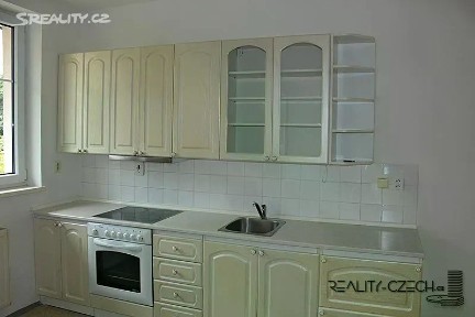 Pronájem bytu 2+1 87 m² Blahoslavova, Karlovy Vary - Drahovice