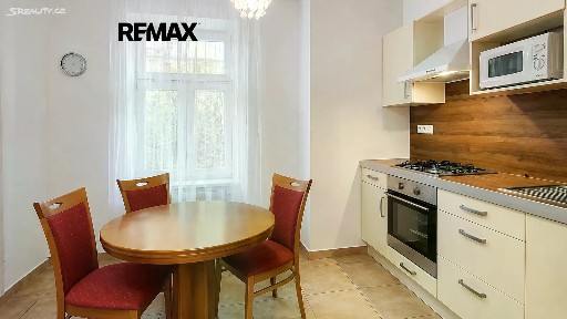 Pronájem bytu 2+1 62 m² Lázeňská, Karlovy Vary