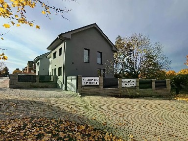 Pronájem rodinného domu 145 m², pozemek 240 m² Václava Kovaříka, Praha - Běchovice