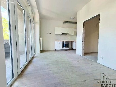 Pronájem bytu 1+kk 27 m² Provazníkova, Brno - Černá Pole