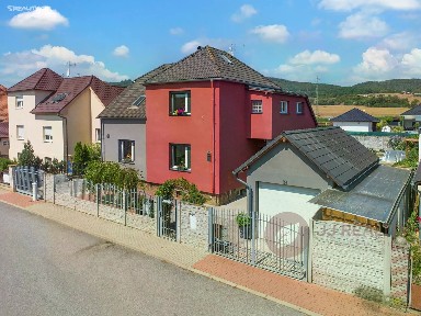 Prodej rodinného domu 220 m², pozemek 335 m² Družstevní, Zdice