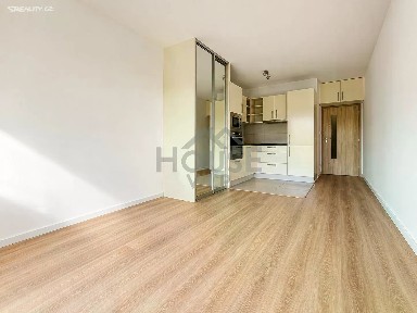 Prodej bytu 1+kk 27 m² Zakšínská, Praha - Střížkov