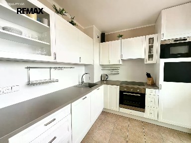 Prodej bytu 3+1 66 m² Střížkovská, Praha - Střížkov