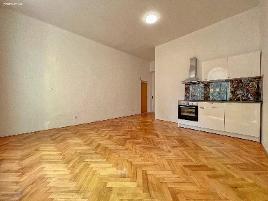 Liberec, Liberec I-Staré Město, Frýdlantská, 14