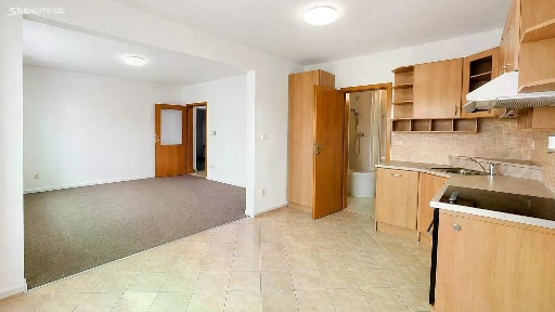 Pronájem bytu 1+kk 37 m² Dandova, Praha - Horní Počernice