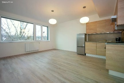Pronájem bytu 2+kk 43 m²