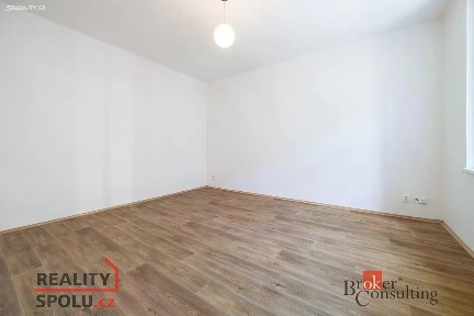 Pronájem bytu 1+1 35 m² Papírenská, Praha - Bubeneč