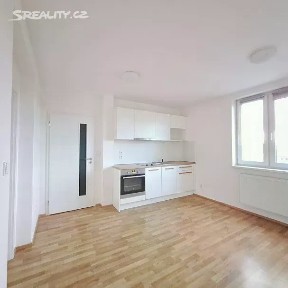 Pronájem bytu 2+kk 36 m² Malá Plynární, Praha - Holešovice
