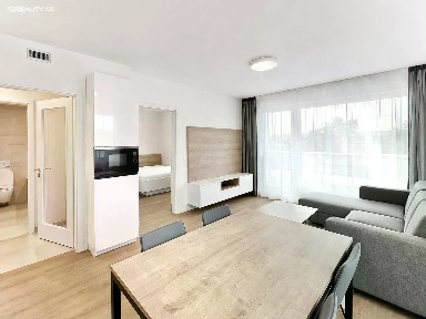 Pronájem bytu 3+kk 75 m² Praha - Karlín